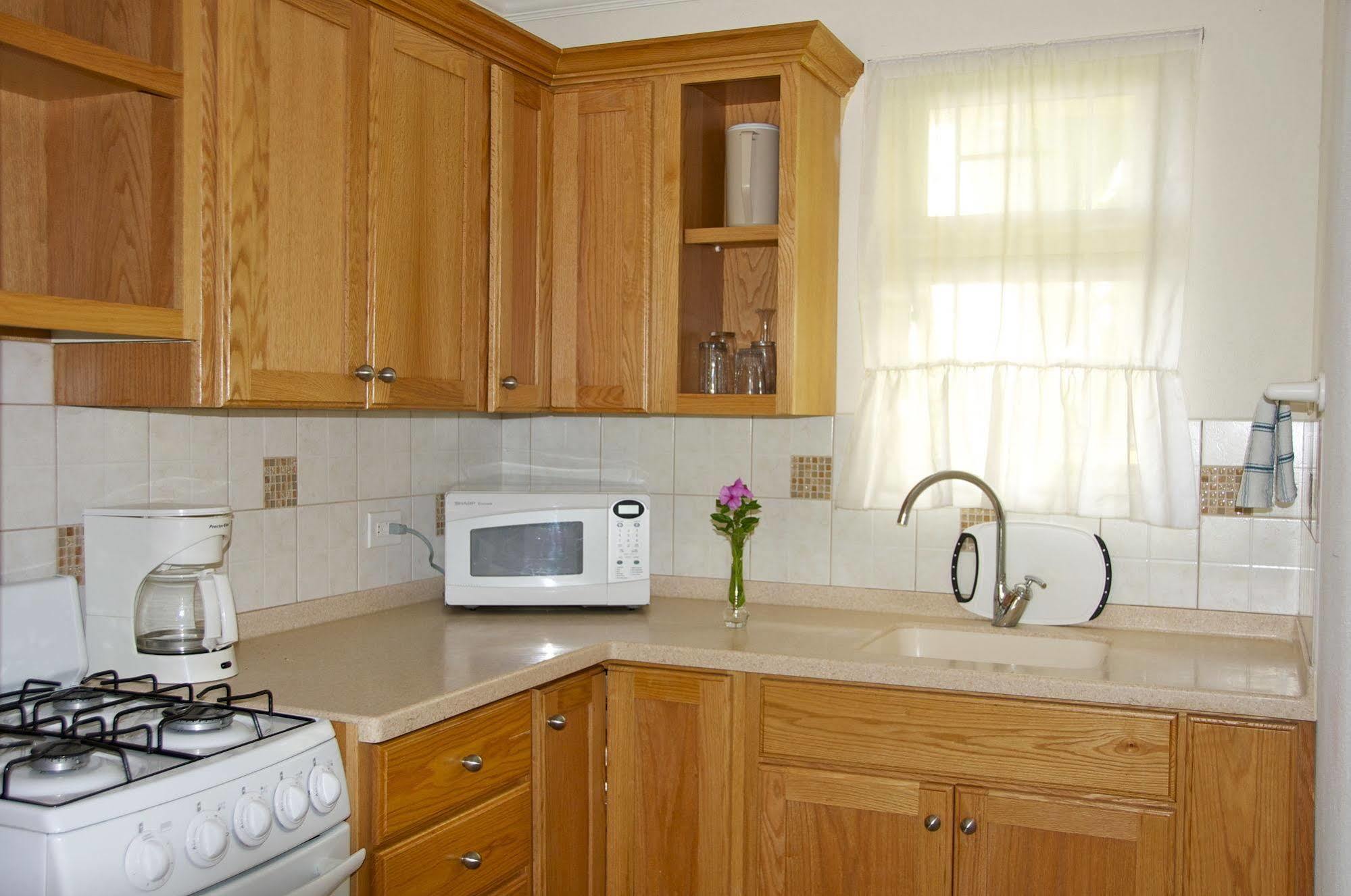 Adulo Apartments بريدج تاون المظهر الخارجي الصورة