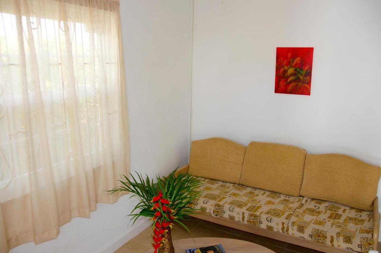 Adulo Apartments بريدج تاون المظهر الخارجي الصورة